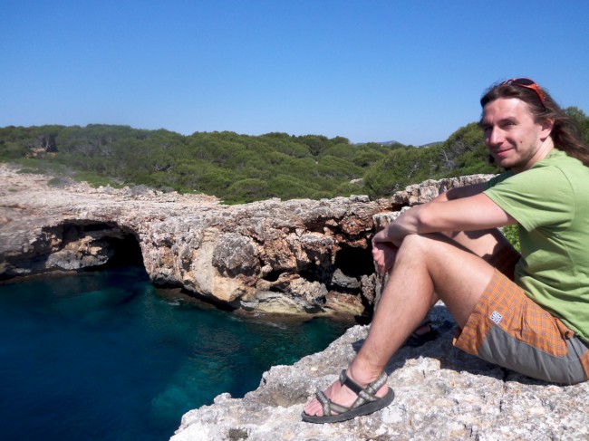 Lezení na útesech Cala sa Nau, DWS (Deep water soloing), Santanyí , Mallorca, Baleárské ostrovy, Španělsko