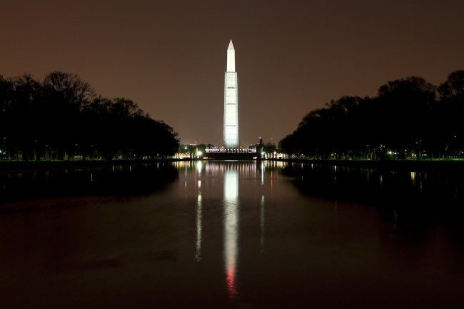 Noční focení ve Washingtonu, D.C., Spojené státy americké 