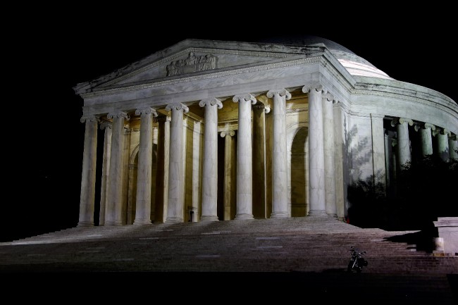 Noční focení ve Washingtonu, D.C., Spojené státy americké 