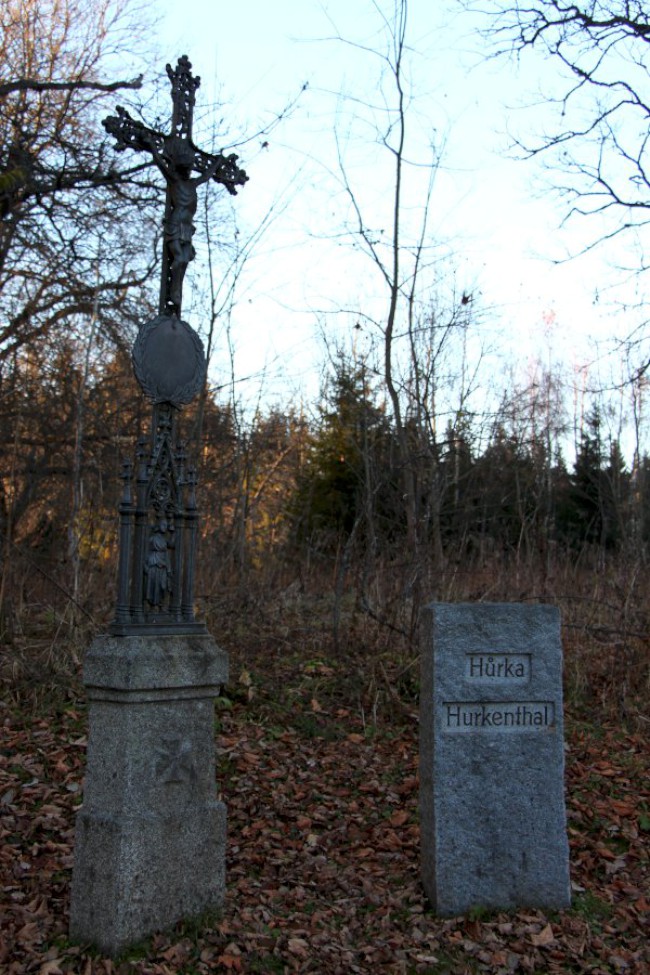 Stará Hůrka, kaple a kostel svatého Kříže, Šumava, Západní čechy