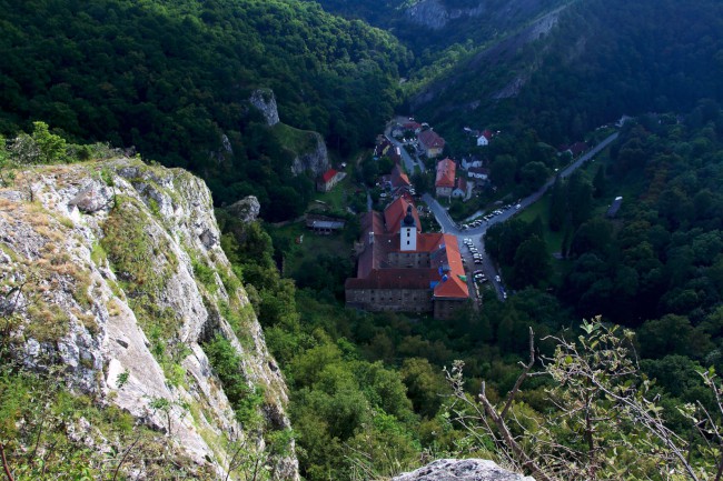 Svatý Jan pod Skalou, Svatojánská skála, Český kras