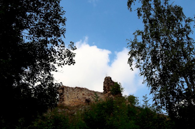 Žebrák, zřícenina gotického hradu, obec Točník